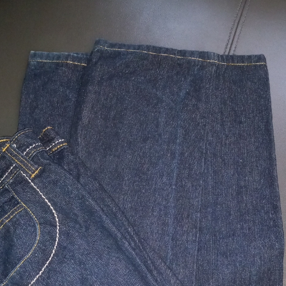 Classic Indigo Relaxed Fit Jeans - Picture 6 of 6